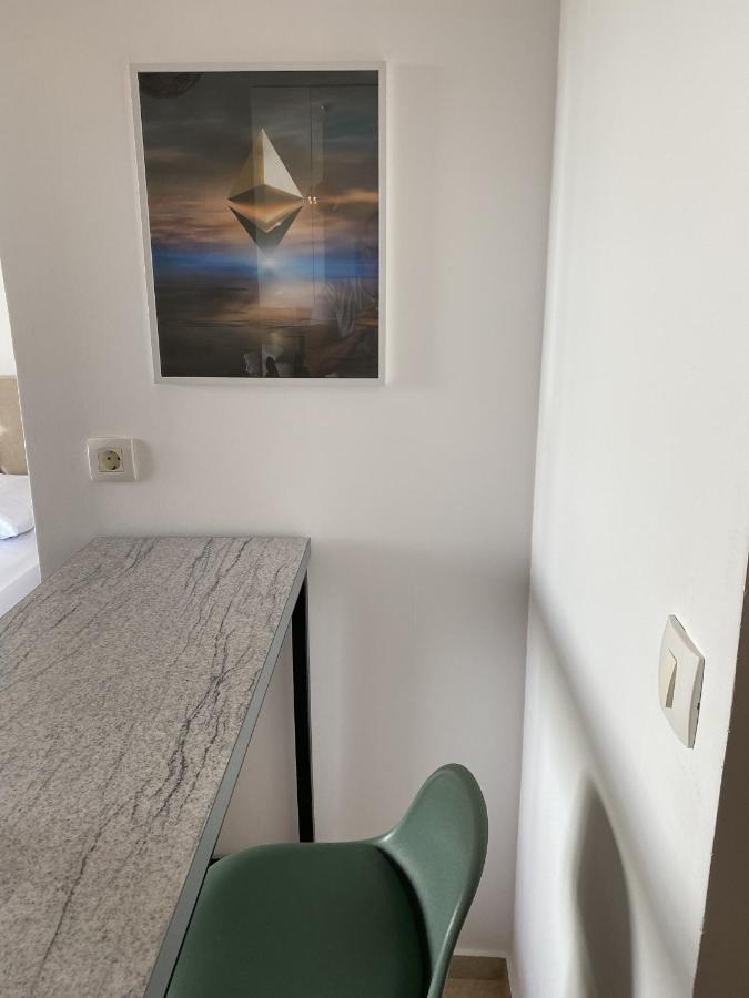 Bitcoin And Ethereum Deluxe Apartments 巴尔 外观 照片